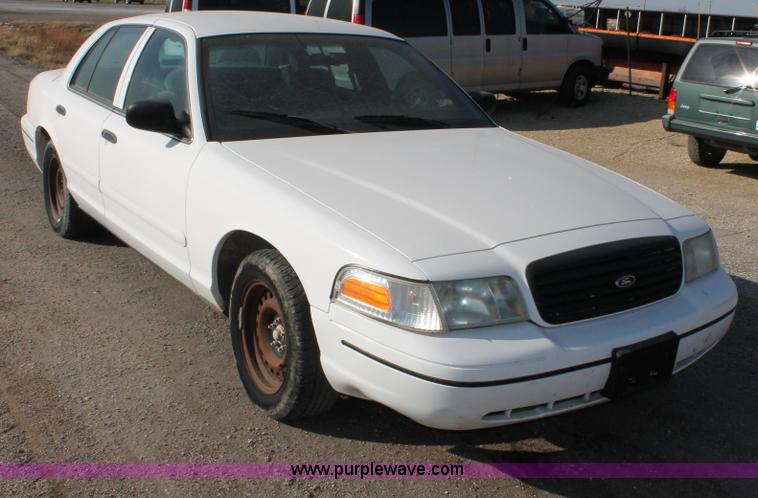 image for item E4316 2000 Ford Crown Victoria Police Interceptor