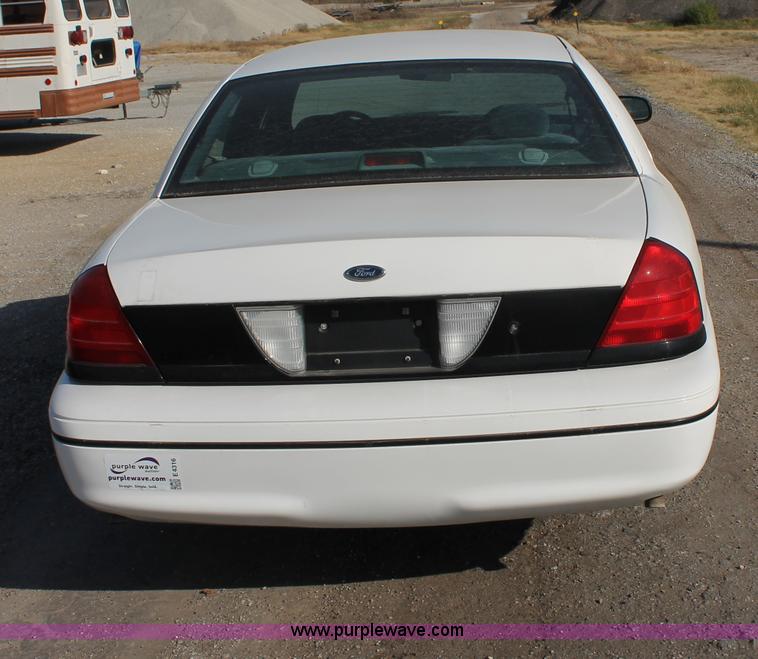 image for item E4316 2000 Ford Crown Victoria Police Interceptor