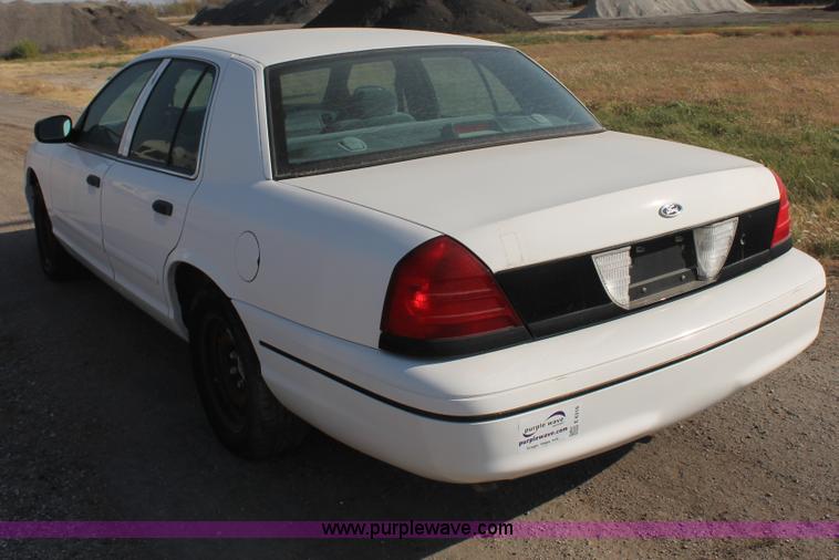 image for item E4316 2000 Ford Crown Victoria Police Interceptor