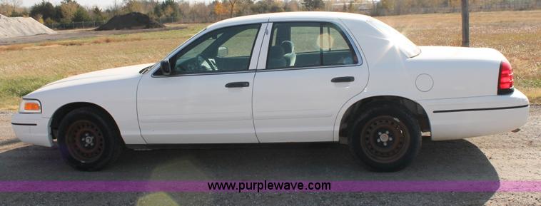 image for item E4316 2000 Ford Crown Victoria Police Interceptor