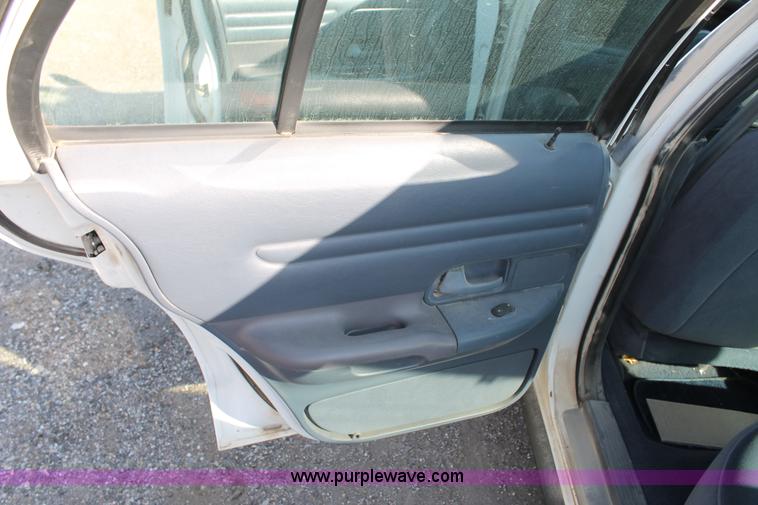 image for item E4316 2000 Ford Crown Victoria Police Interceptor