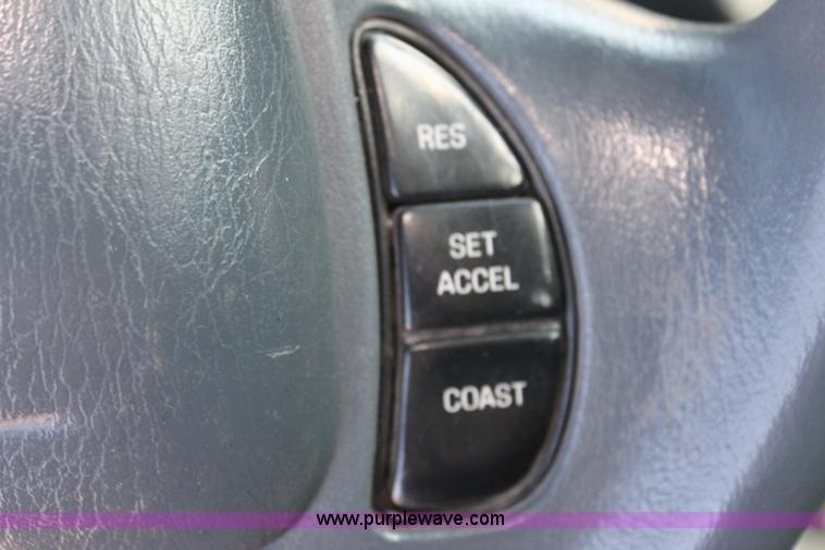 image for item E4316 2000 Ford Crown Victoria Police Interceptor