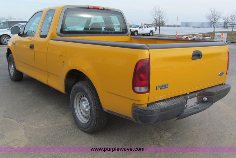 image for item E5843 1997 Ford F150 pickup truck