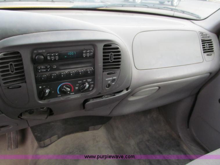 image for item E5843 1997 Ford F150 pickup truck