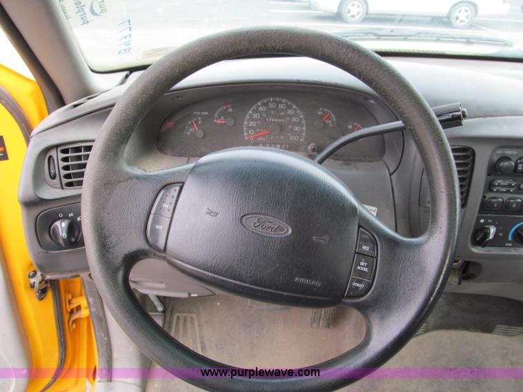 image for item E5843 1997 Ford F150 pickup truck