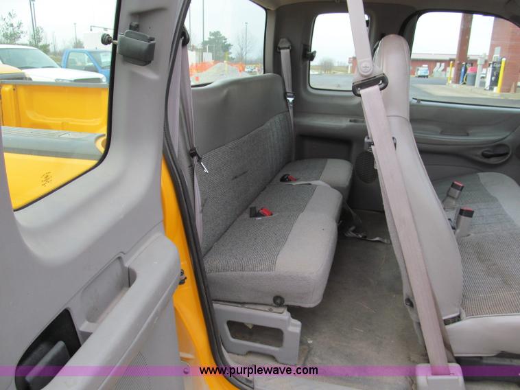 image for item E5843 1997 Ford F150 pickup truck