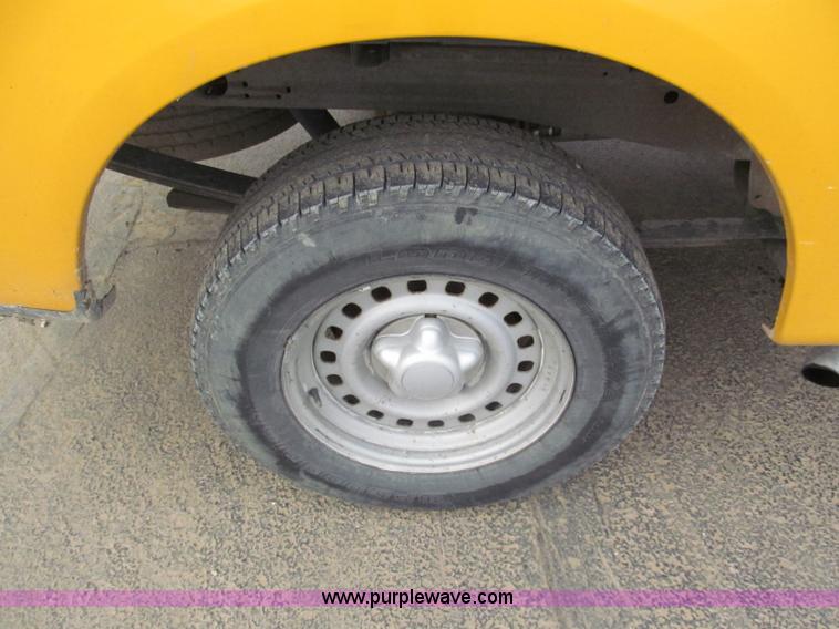 image for item E5843 1997 Ford F150 pickup truck