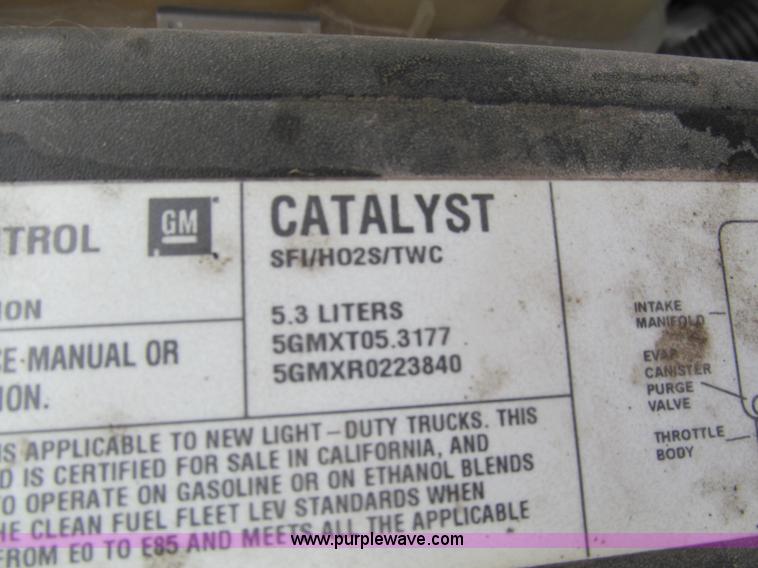 image for item E5844 2005 Chevrolet Silverado 1500 pickup truck