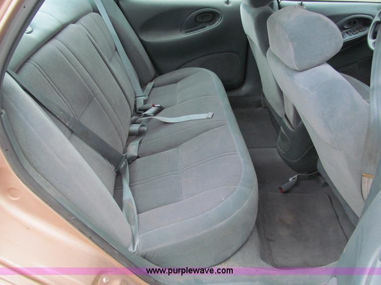 image for item E5851 1997 Ford Taurus GL