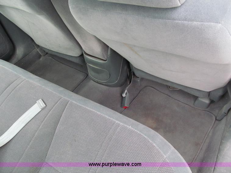 image for item E5851 1997 Ford Taurus GL