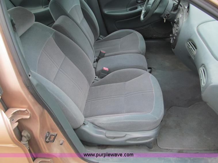 image for item E5851 1997 Ford Taurus GL