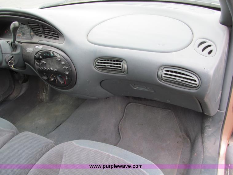 image for item E5851 1997 Ford Taurus GL