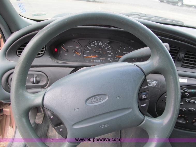image for item E5851 1997 Ford Taurus GL