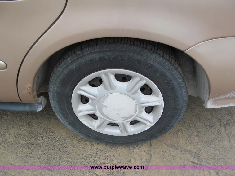 image for item E5851 1997 Ford Taurus GL