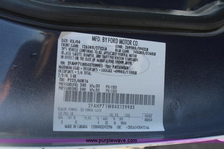 image for item F2502 2004 Ford Crown Victoria Police Interceptor