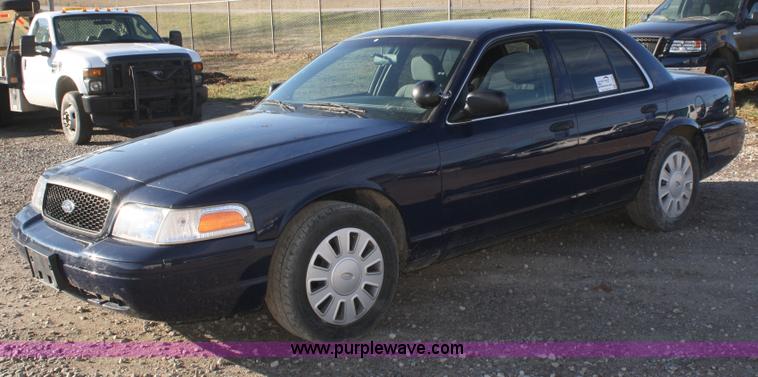 image for item F2894 2007 Ford Crown Victoria Police Interceptor