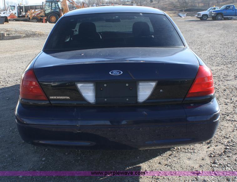 image for item F2894 2007 Ford Crown Victoria Police Interceptor