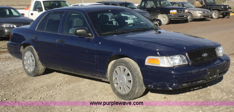 image for item F2894 2007 Ford Crown Victoria Police Interceptor