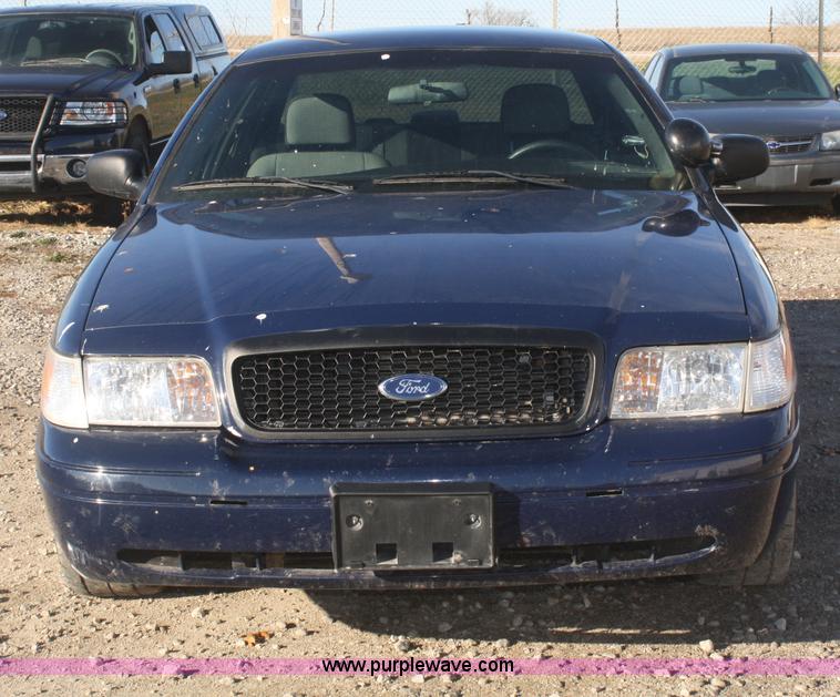 image for item F2894 2007 Ford Crown Victoria Police Interceptor