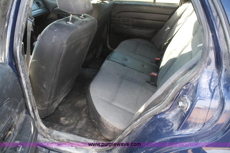 image for item F2894 2007 Ford Crown Victoria Police Interceptor