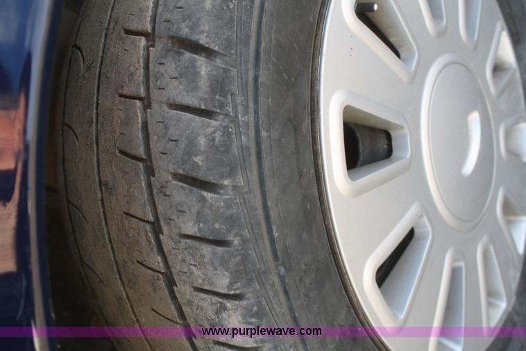 image for item F2894 2007 Ford Crown Victoria Police Interceptor