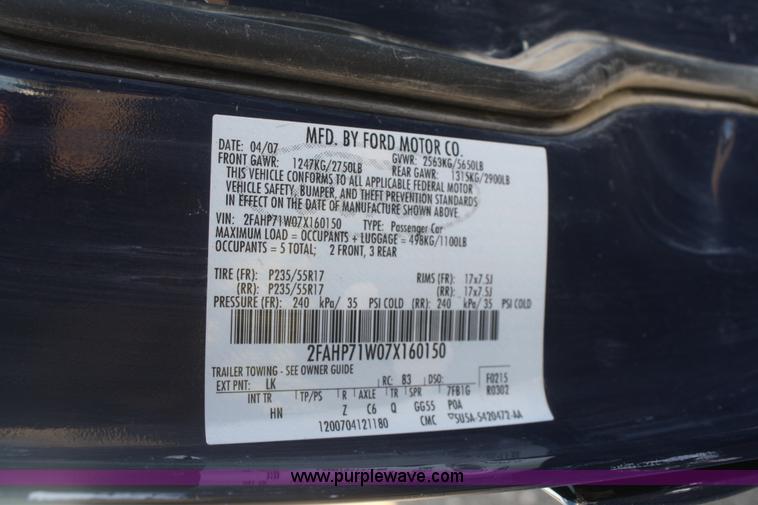 image for item F2894 2007 Ford Crown Victoria Police Interceptor