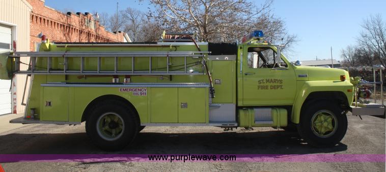 image for item F2897 1981 Ford F700 firetruck