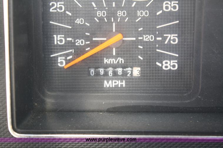 image for item F2897 1981 Ford F700 firetruck