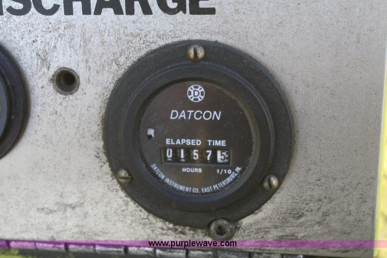 image for item F2897 1981 Ford F700 firetruck