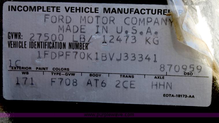 image for item F2897 1981 Ford F700 firetruck