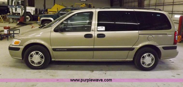 image for item F6340 2000 Chevrolet Venture LS van