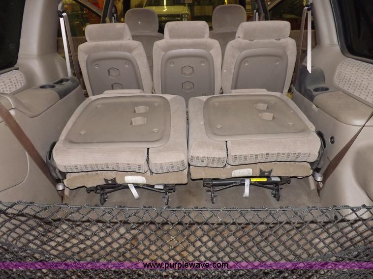 image for item F6340 2000 Chevrolet Venture LS van