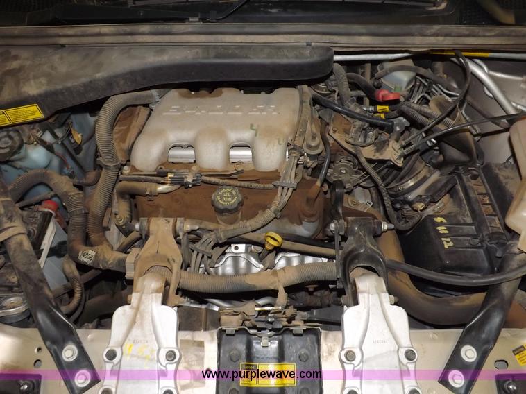 image for item F6340 2000 Chevrolet Venture LS van