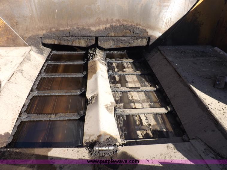 image for item F6342 Blaw-Knox PF120H asphalt paving machine