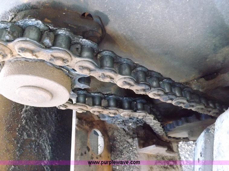 image for item F6342 Blaw-Knox PF120H asphalt paving machine