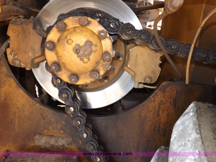 image for item F6342 Blaw-Knox PF120H asphalt paving machine