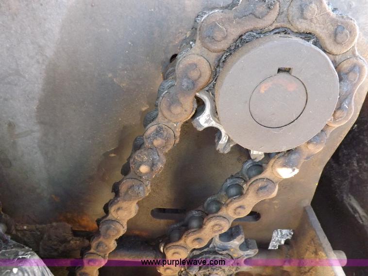 image for item F6342 Blaw-Knox PF120H asphalt paving machine