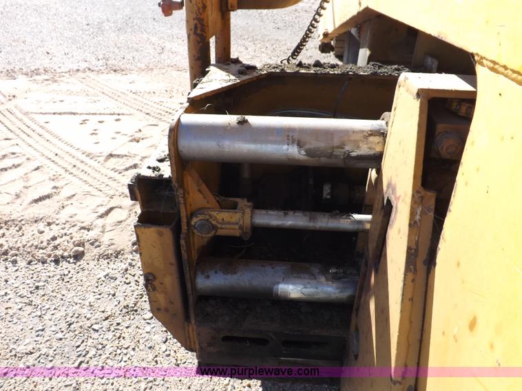 image for item F6342 Blaw-Knox PF120H asphalt paving machine