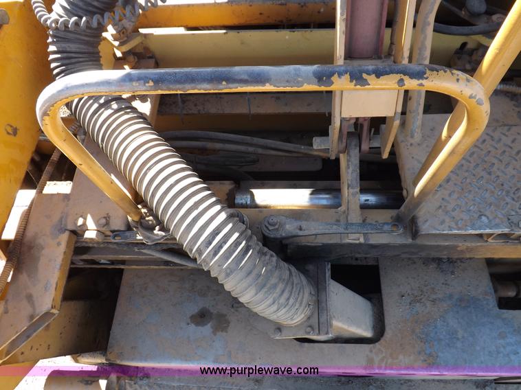 image for item F6342 Blaw-Knox PF120H asphalt paving machine