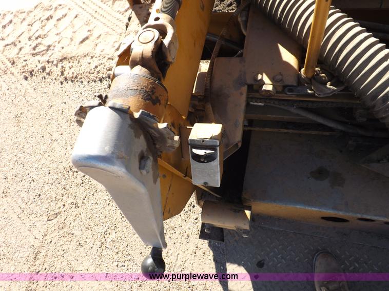 image for item F6342 Blaw-Knox PF120H asphalt paving machine