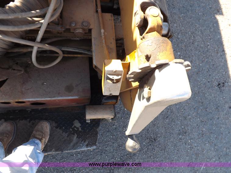 image for item F6342 Blaw-Knox PF120H asphalt paving machine