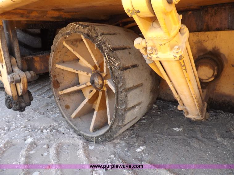 image for item F6342 Blaw-Knox PF120H asphalt paving machine