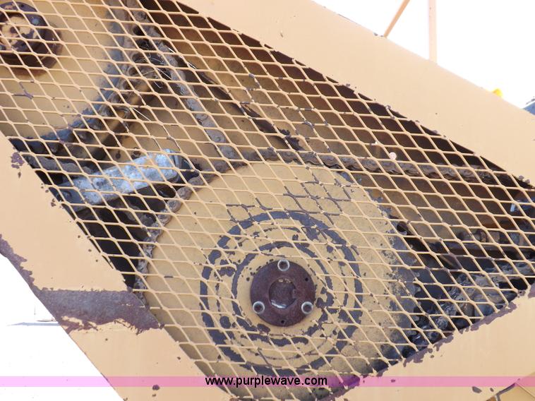 image for item F6343 CMI Corp Windrow asphalt elevating machine