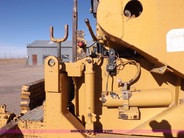 image for item F6343 CMI Corp Windrow asphalt elevating machine