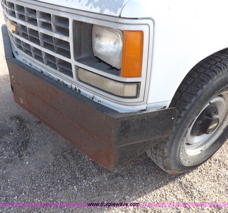 image for item F6354 1990 Chevrolet Cheyenne 2500 flatbed pickup truck