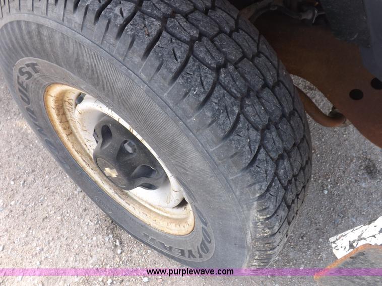 image for item F6354 1990 Chevrolet Cheyenne 2500 flatbed pickup truck