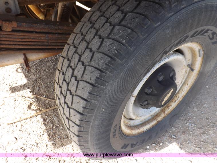 image for item F6354 1990 Chevrolet Cheyenne 2500 flatbed pickup truck