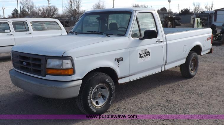 image for item F6355 1994 Ford F150 XL pickup truck