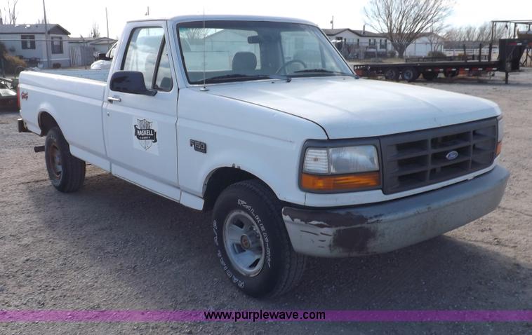 image for item F6355 1994 Ford F150 XL pickup truck