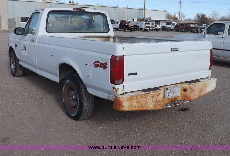 image for item F6355 1994 Ford F150 XL pickup truck
